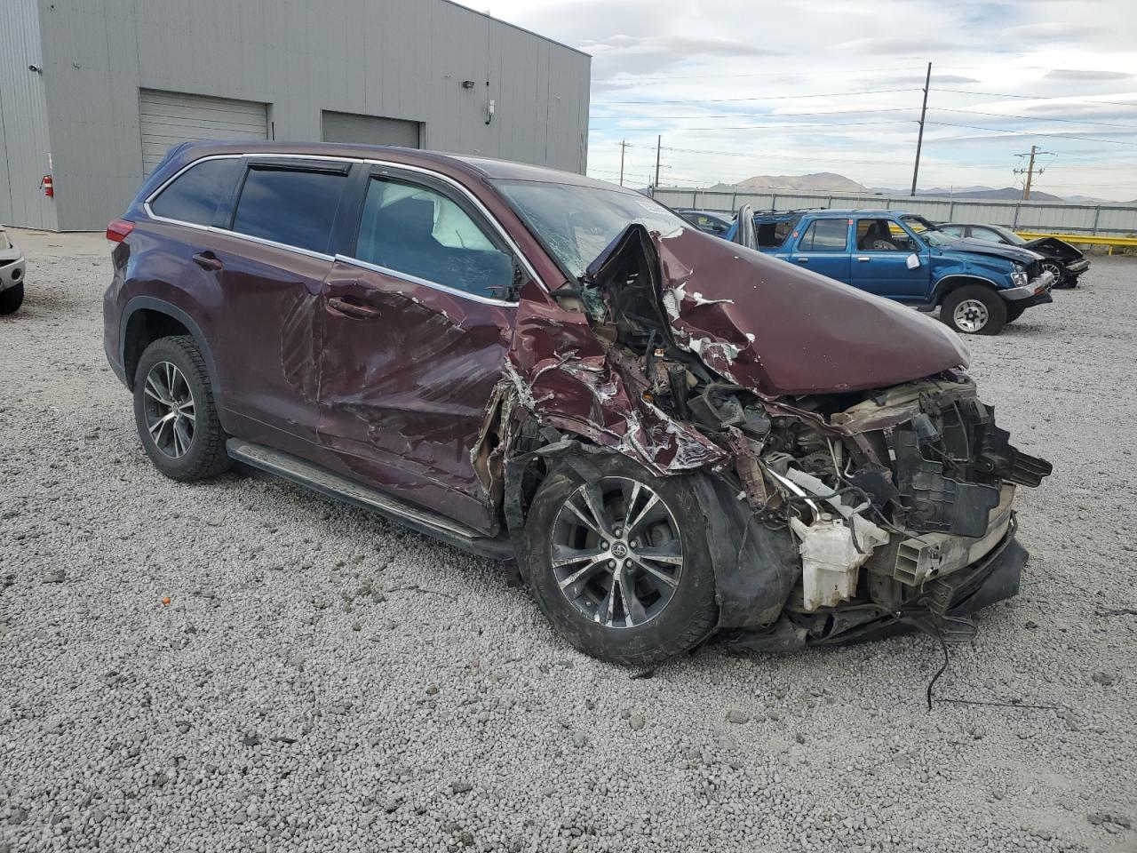 2017 TOYOTA HIGHLANDER