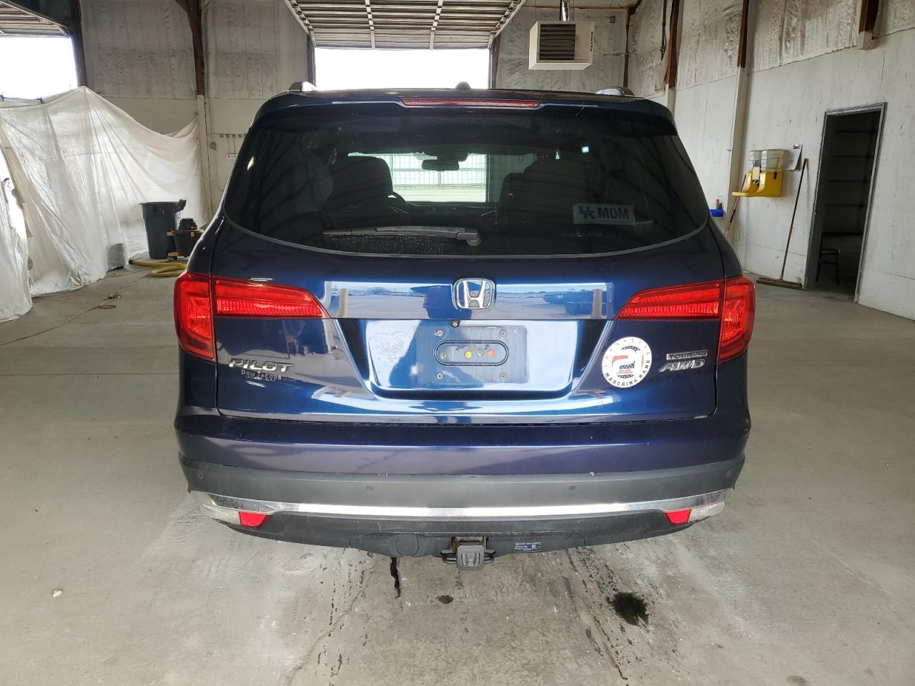 2016 HONDA PILOT