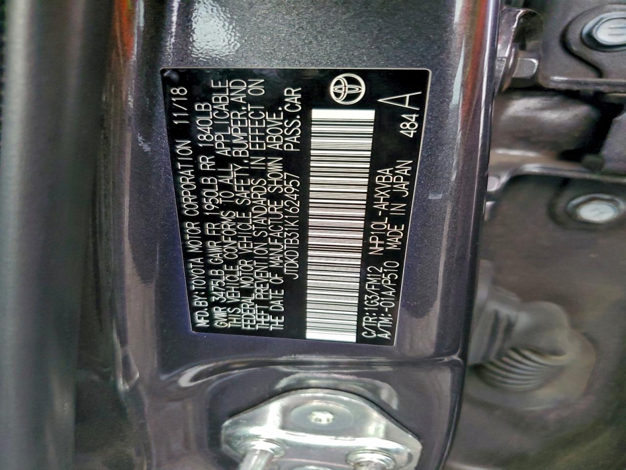 2019 TOYOTA Prius c