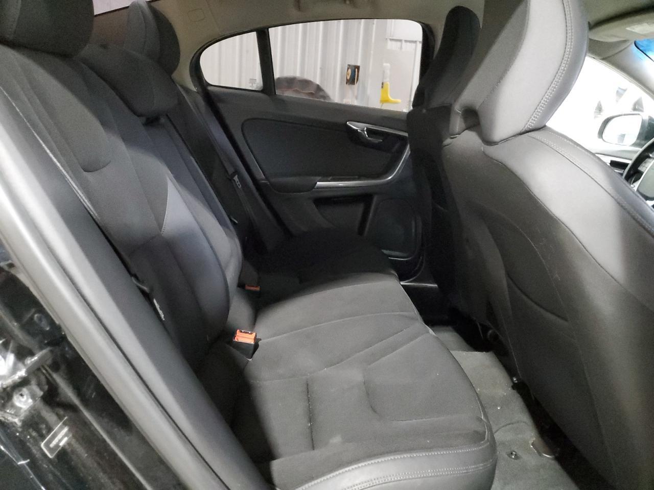 2013 VOLVO S60