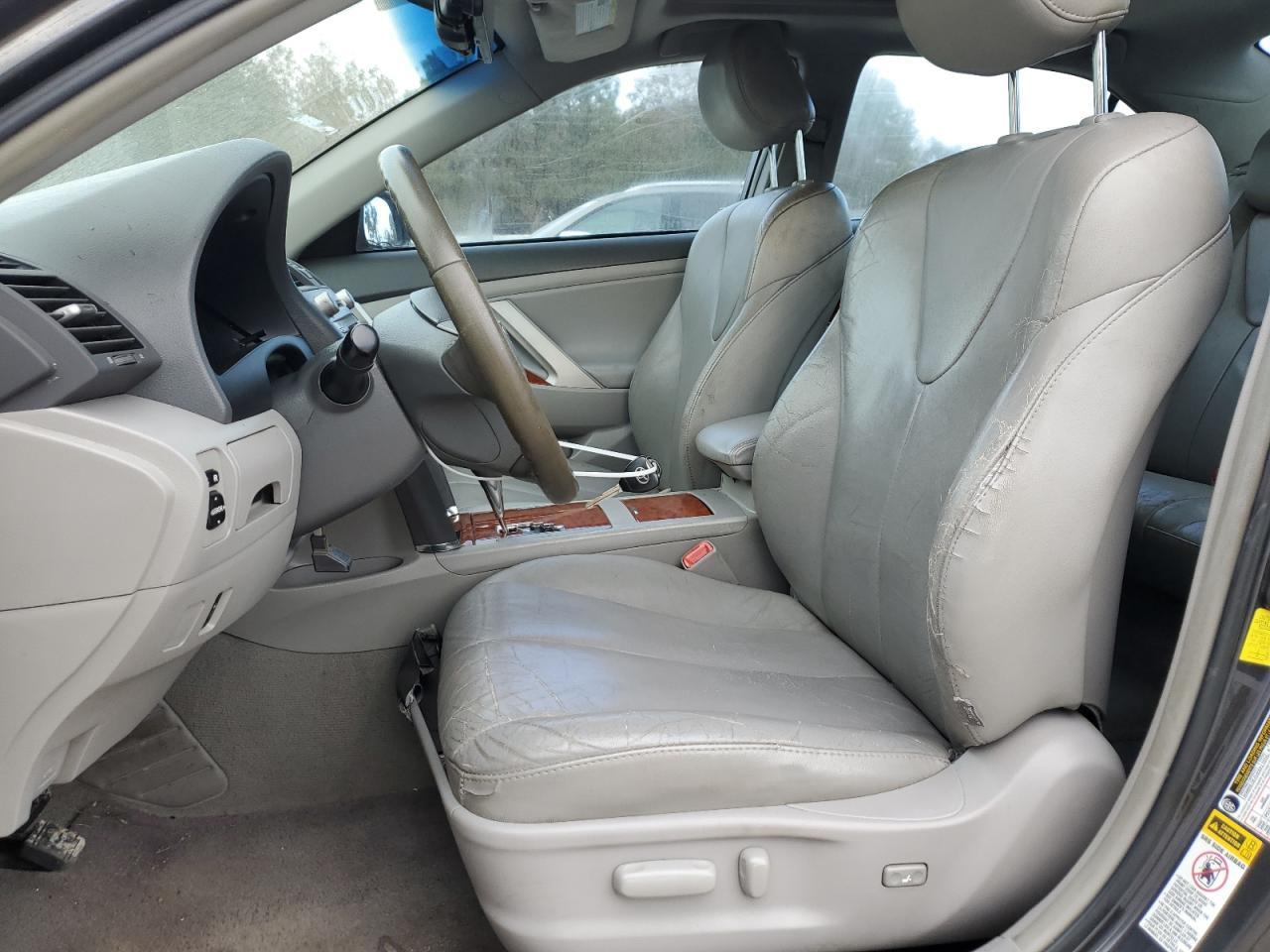 2011 TOYOTA CAMRY