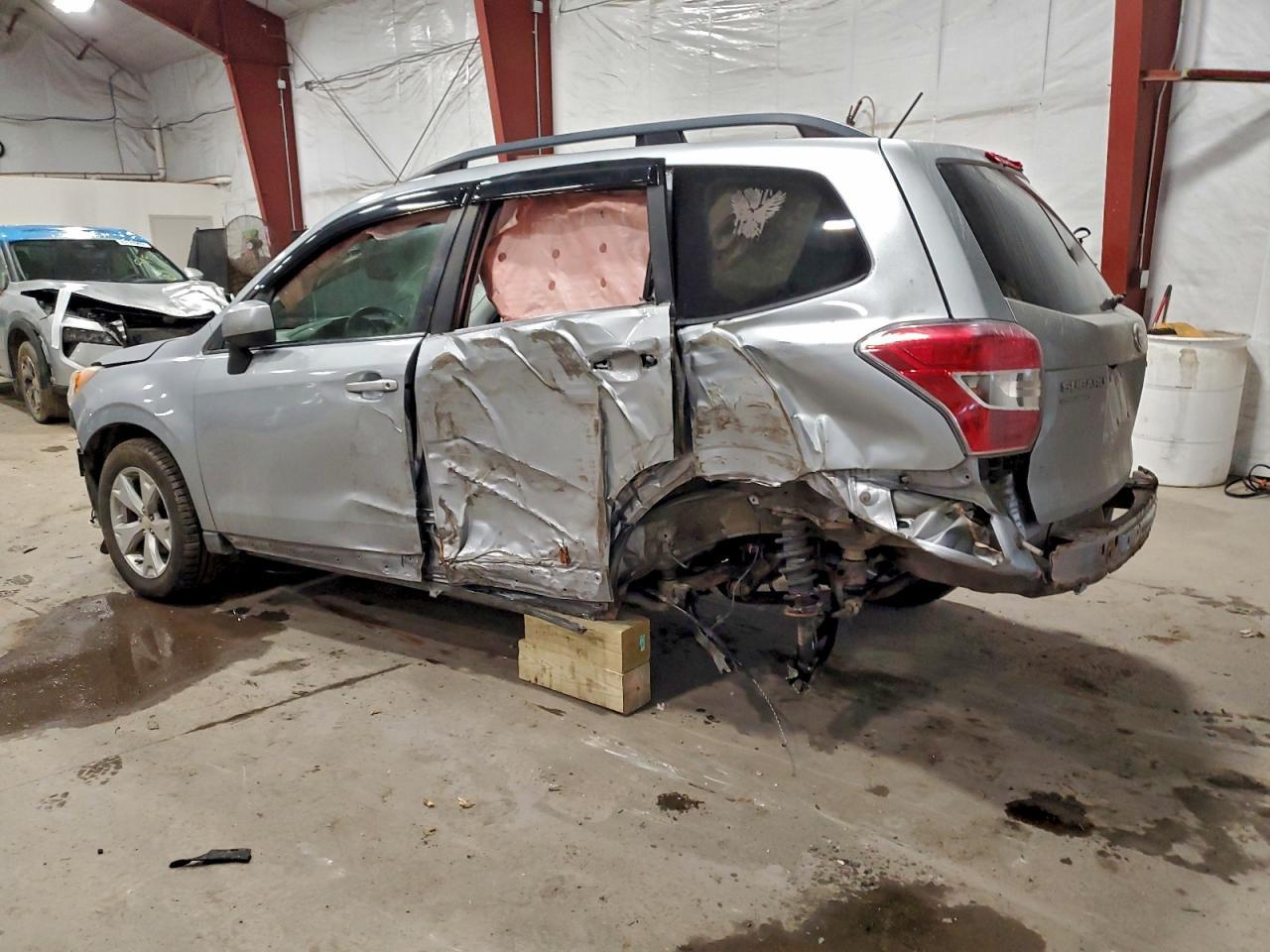 2015 SUBARU FORESTER