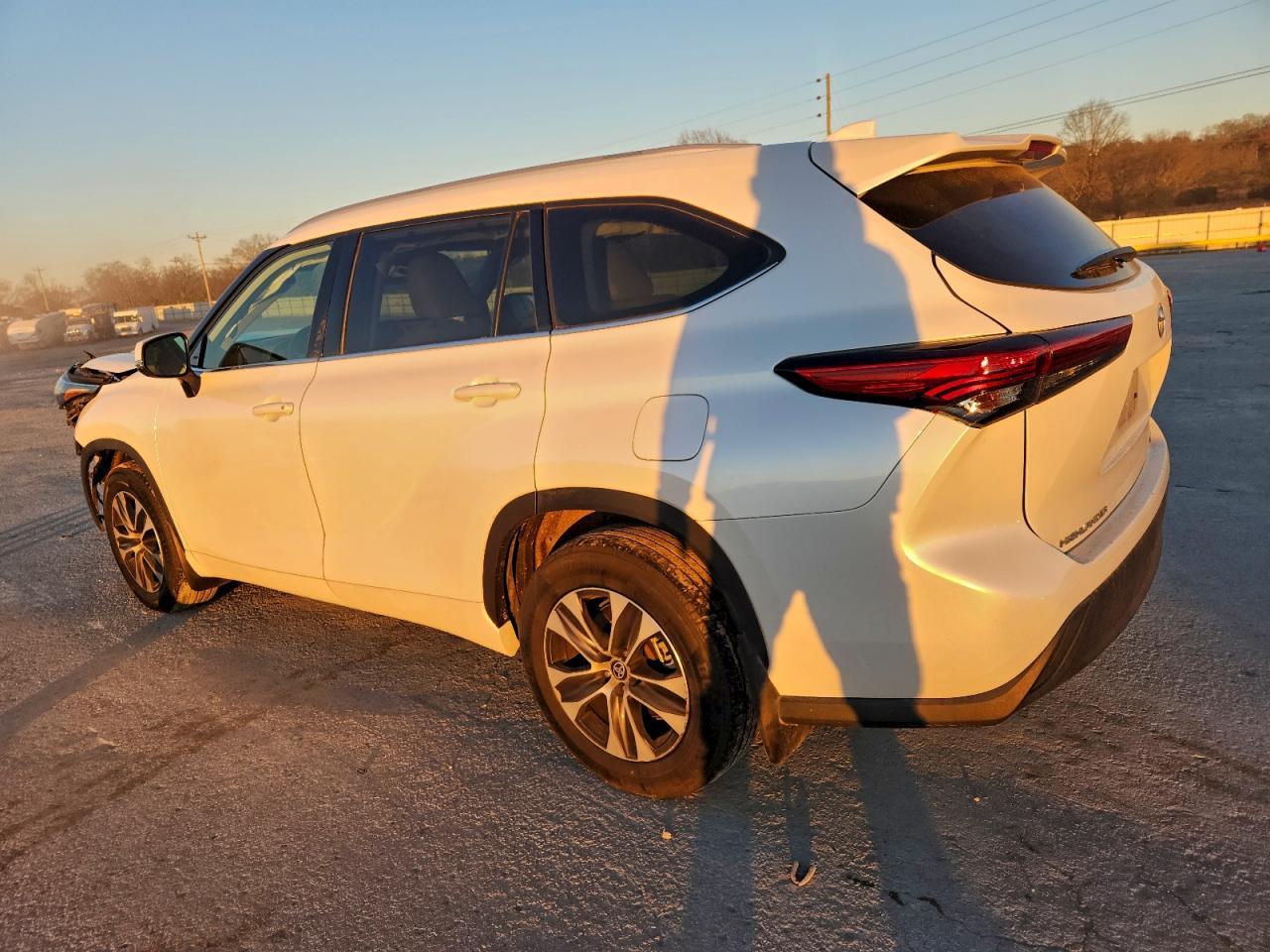 2022 TOYOTA HIGHLANDER