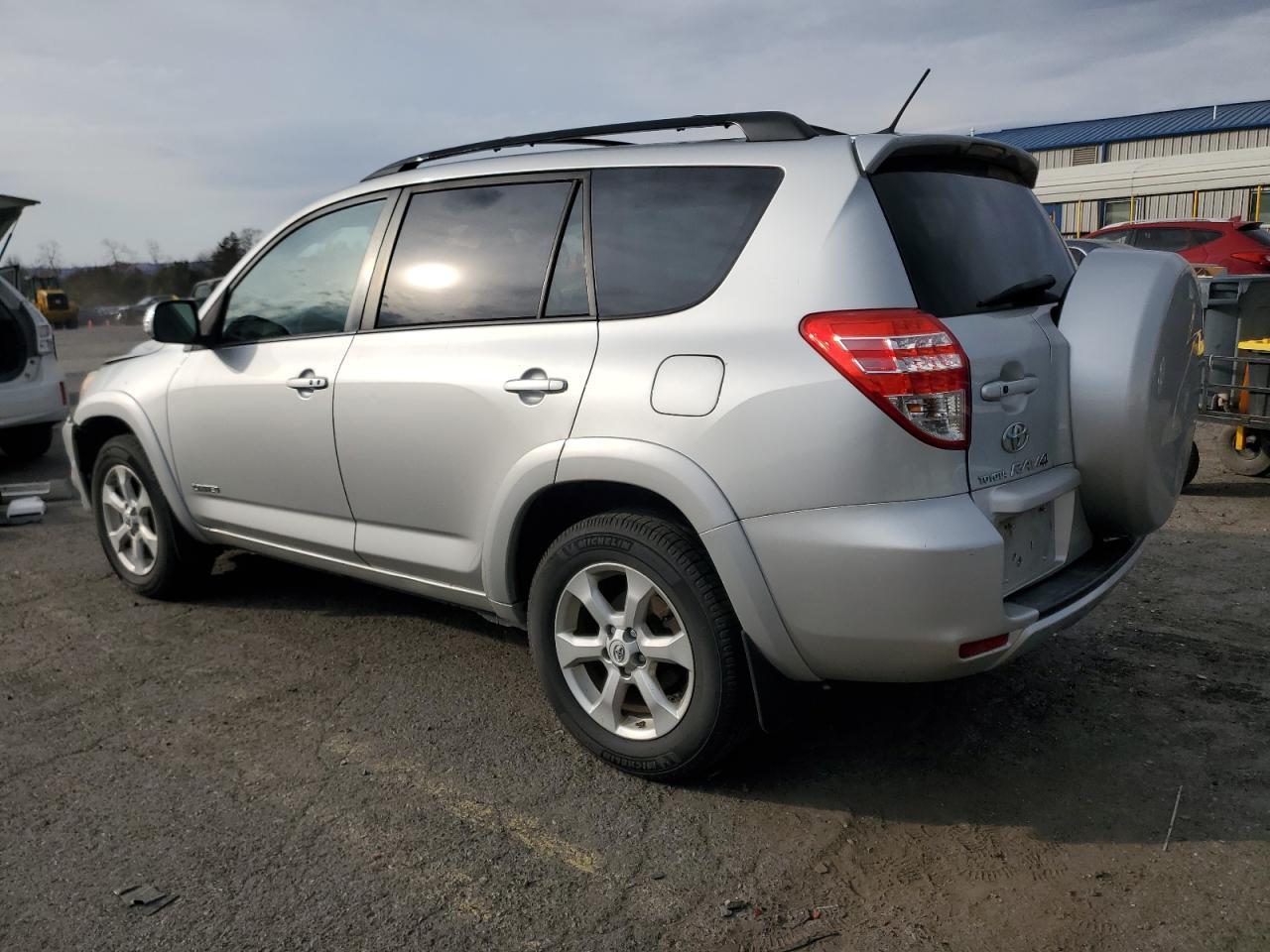 2010 TOYOTA RAV4