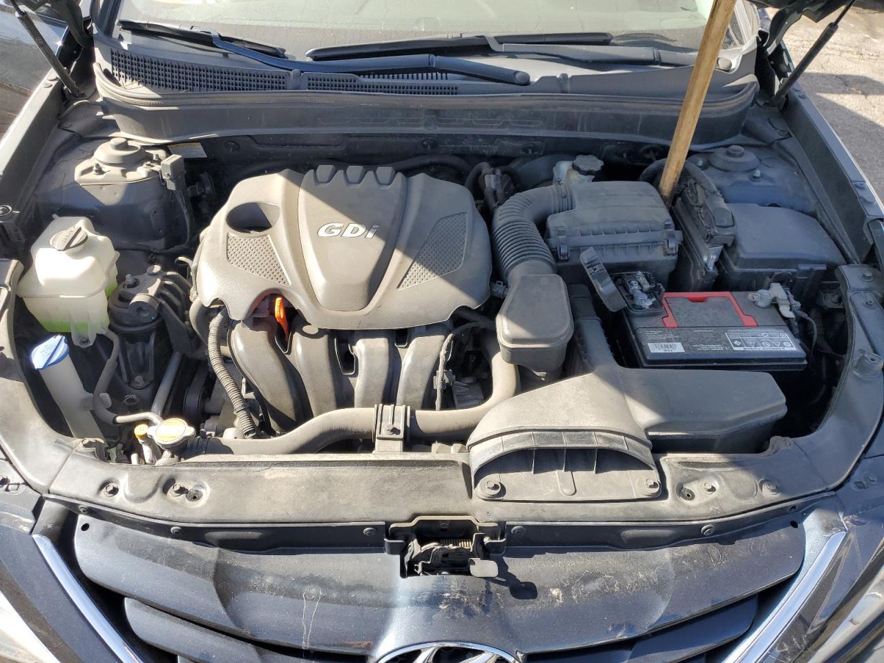 2011 HYUNDAI SONATA