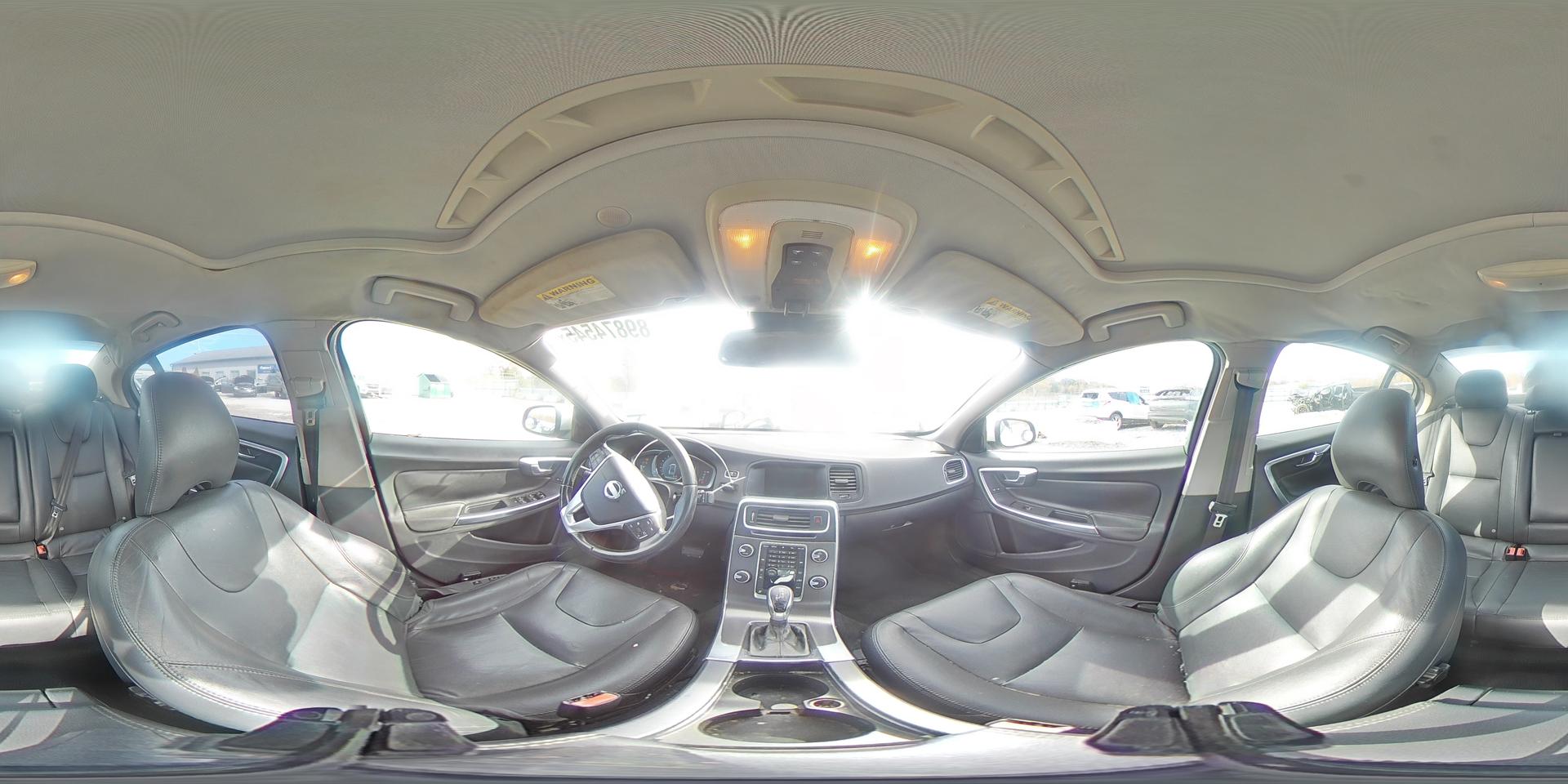 2015 VOLVO S60