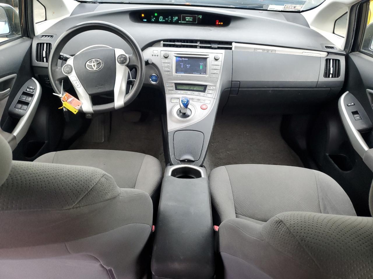 2012 TOYOTA Prius Plug-In