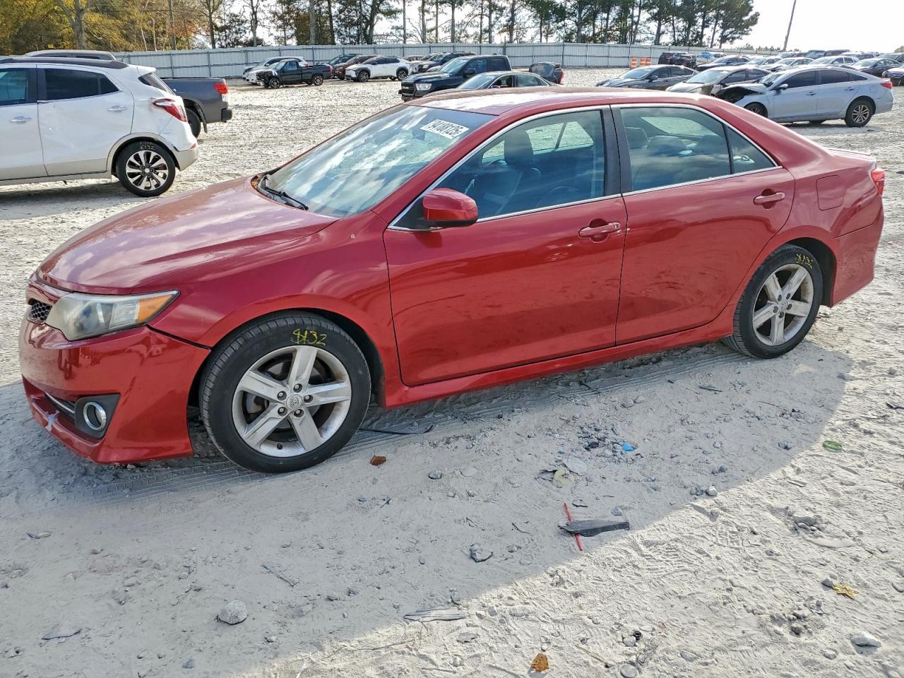 2013 TOYOTA CAMRY