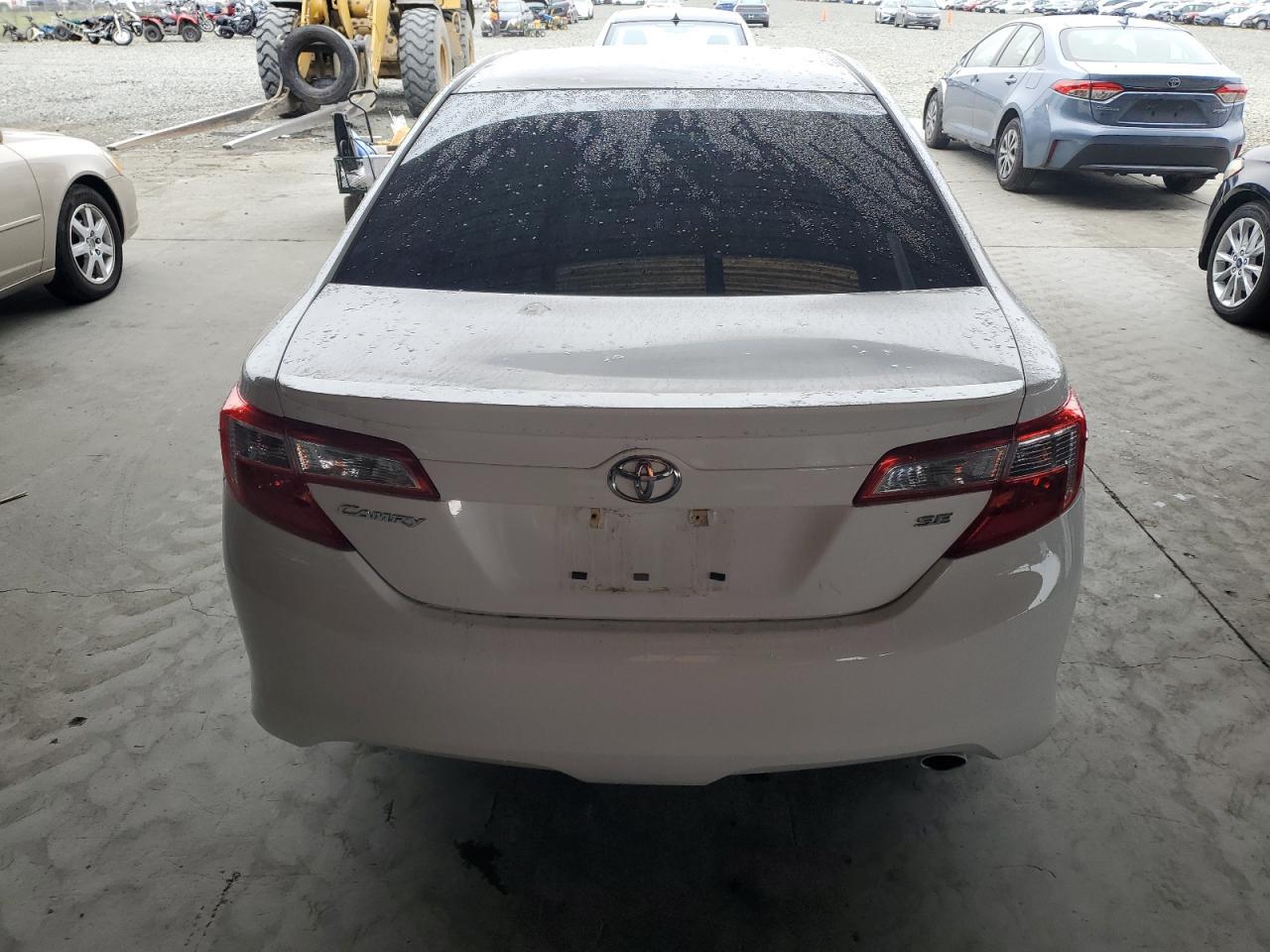 2014 TOYOTA CAMRY