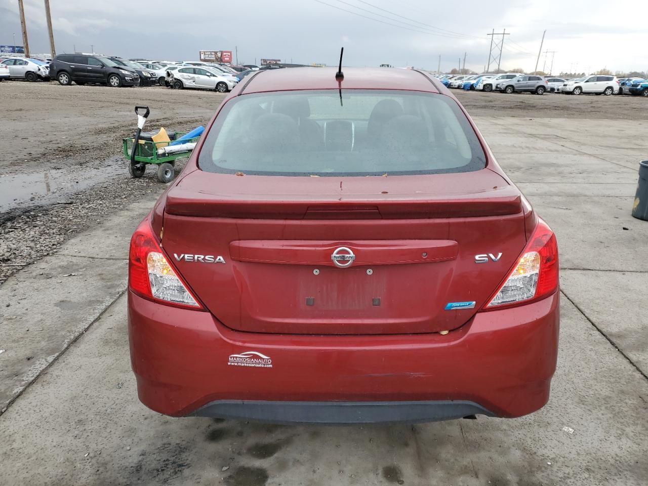 2016 NISSAN VERSA