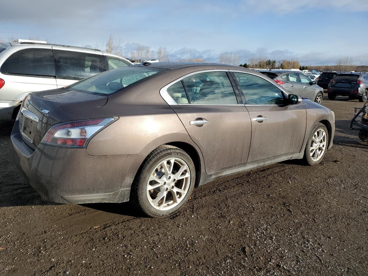 2012 NISSAN Maxima