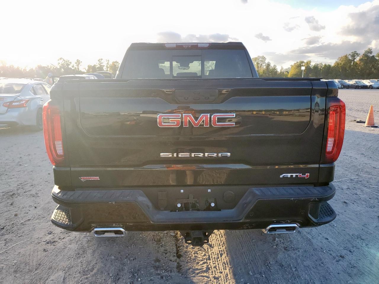 2025 GMC Sierra