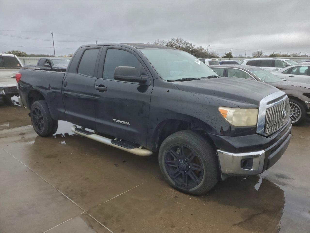 2011 TOYOTA TUNDRA