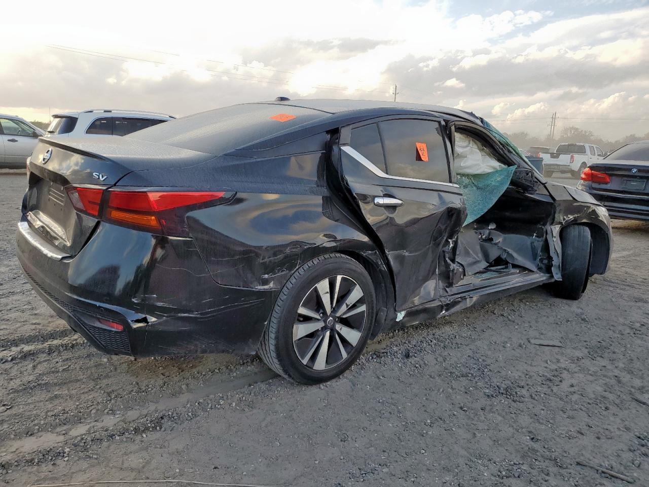 2022 NISSAN ALTIMA