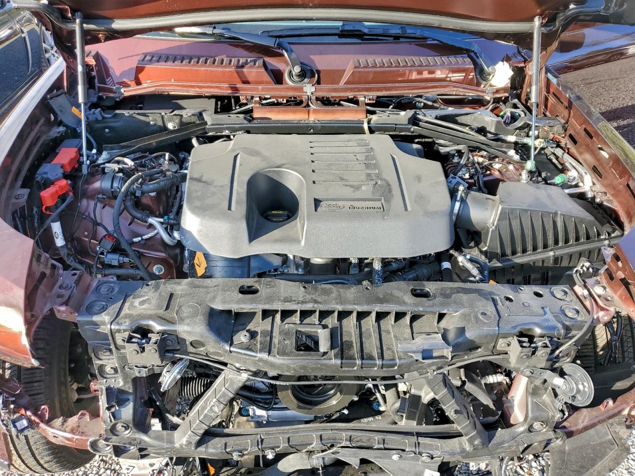 2025 LAND ROVER Defender
