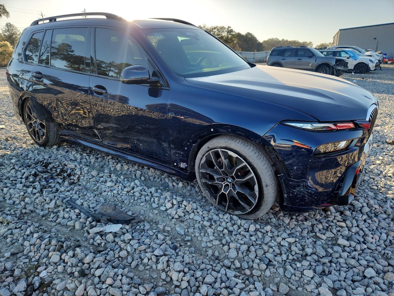 2025 BMW X7