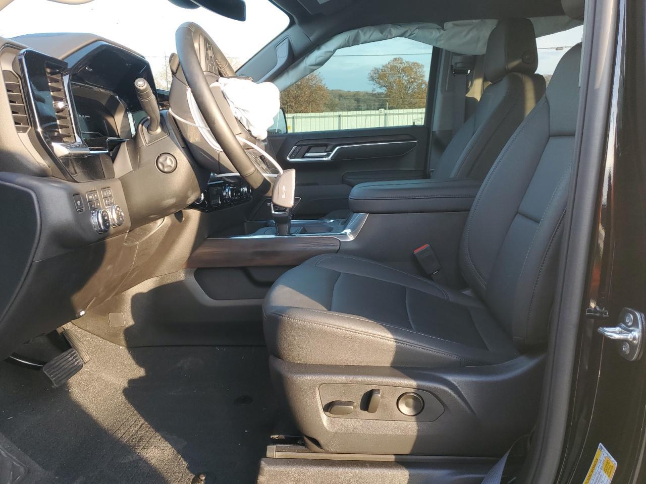 2025 GMC Sierra