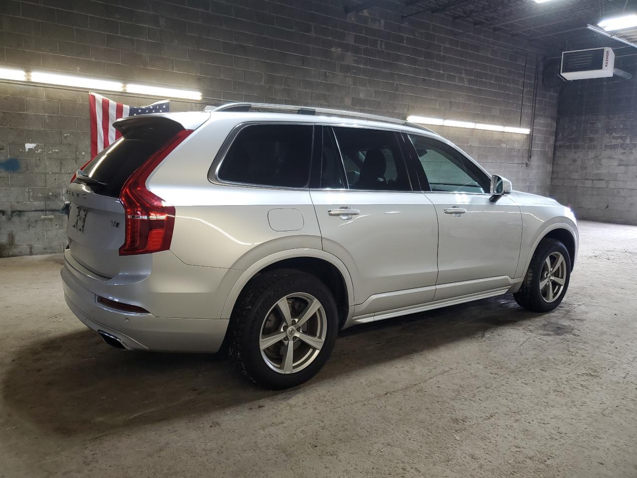 2016 VOLVO XC90