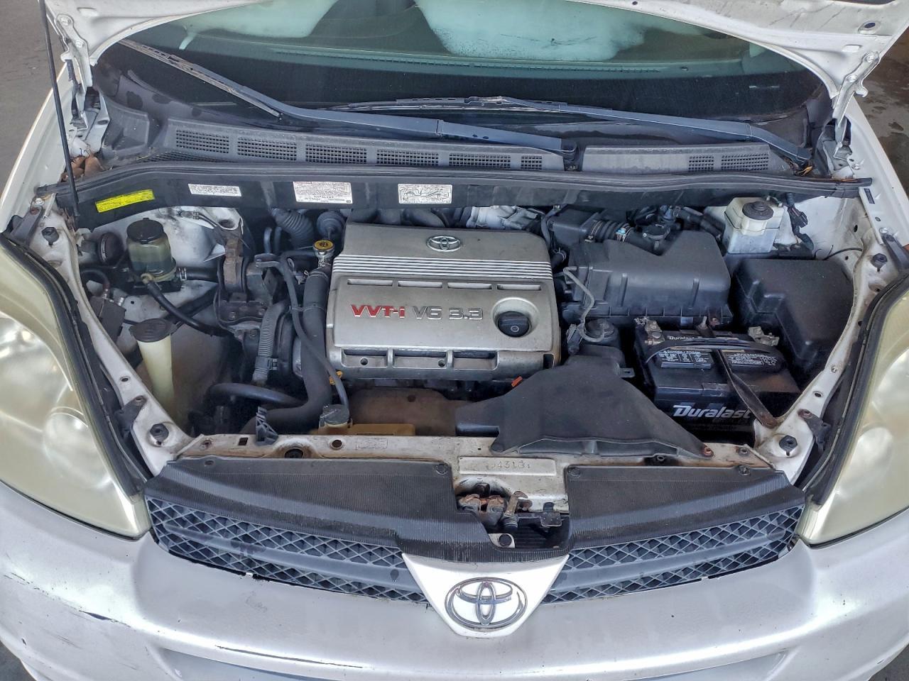 2005 TOYOTA SIENNA