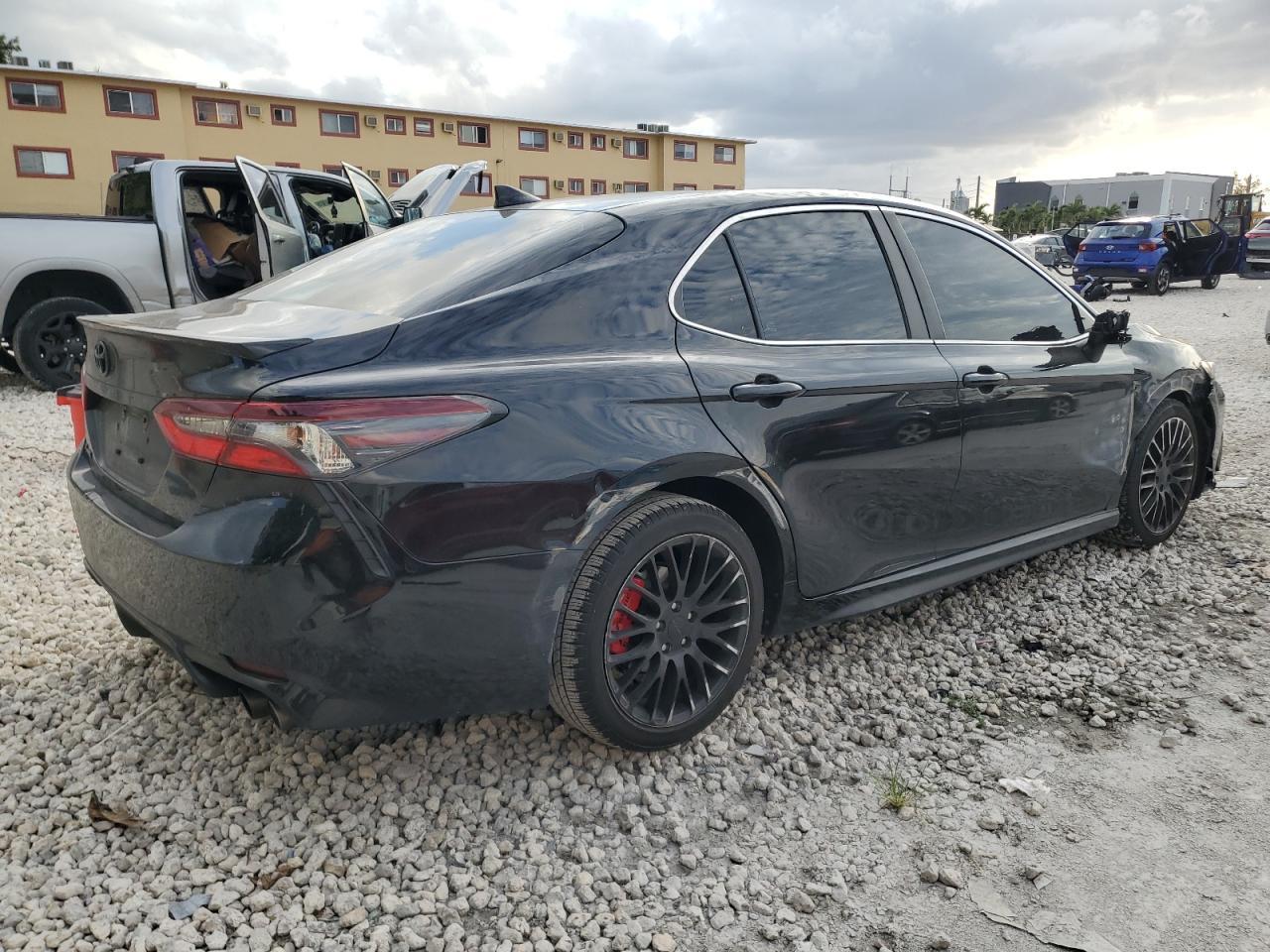 2023 TOYOTA CAMRY