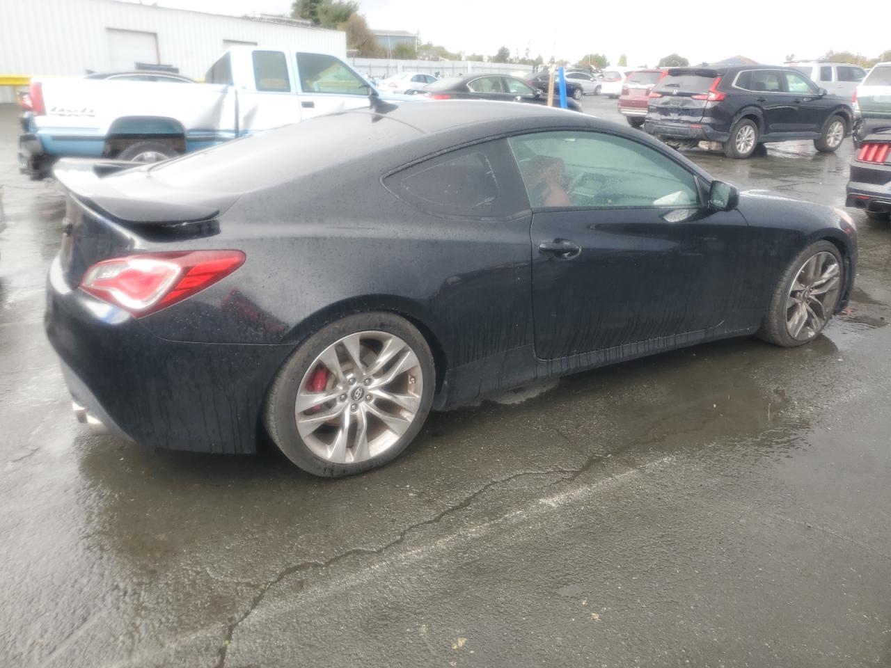 2013 HYUNDAI GENESIS