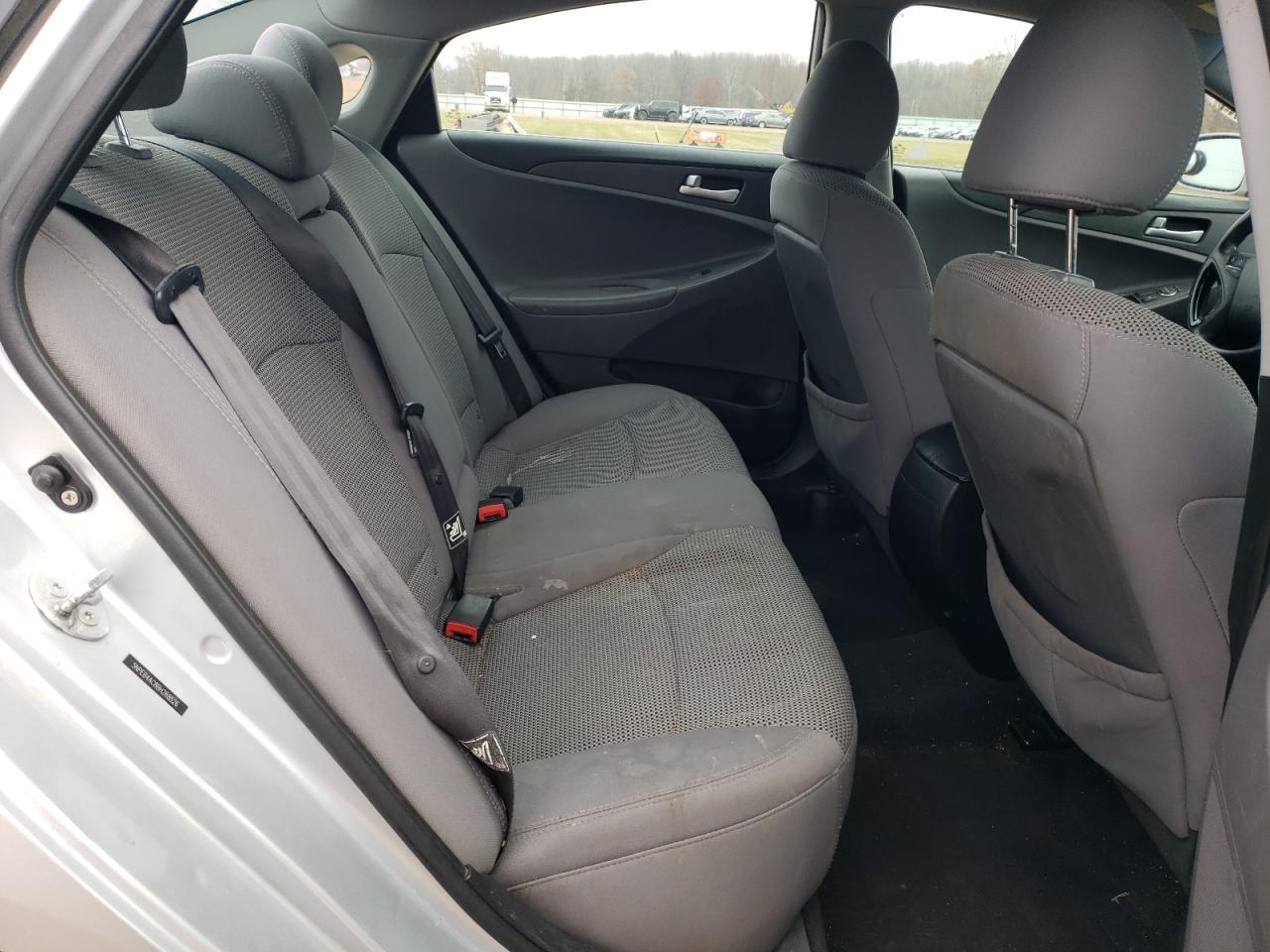 2011 HYUNDAI SONATA