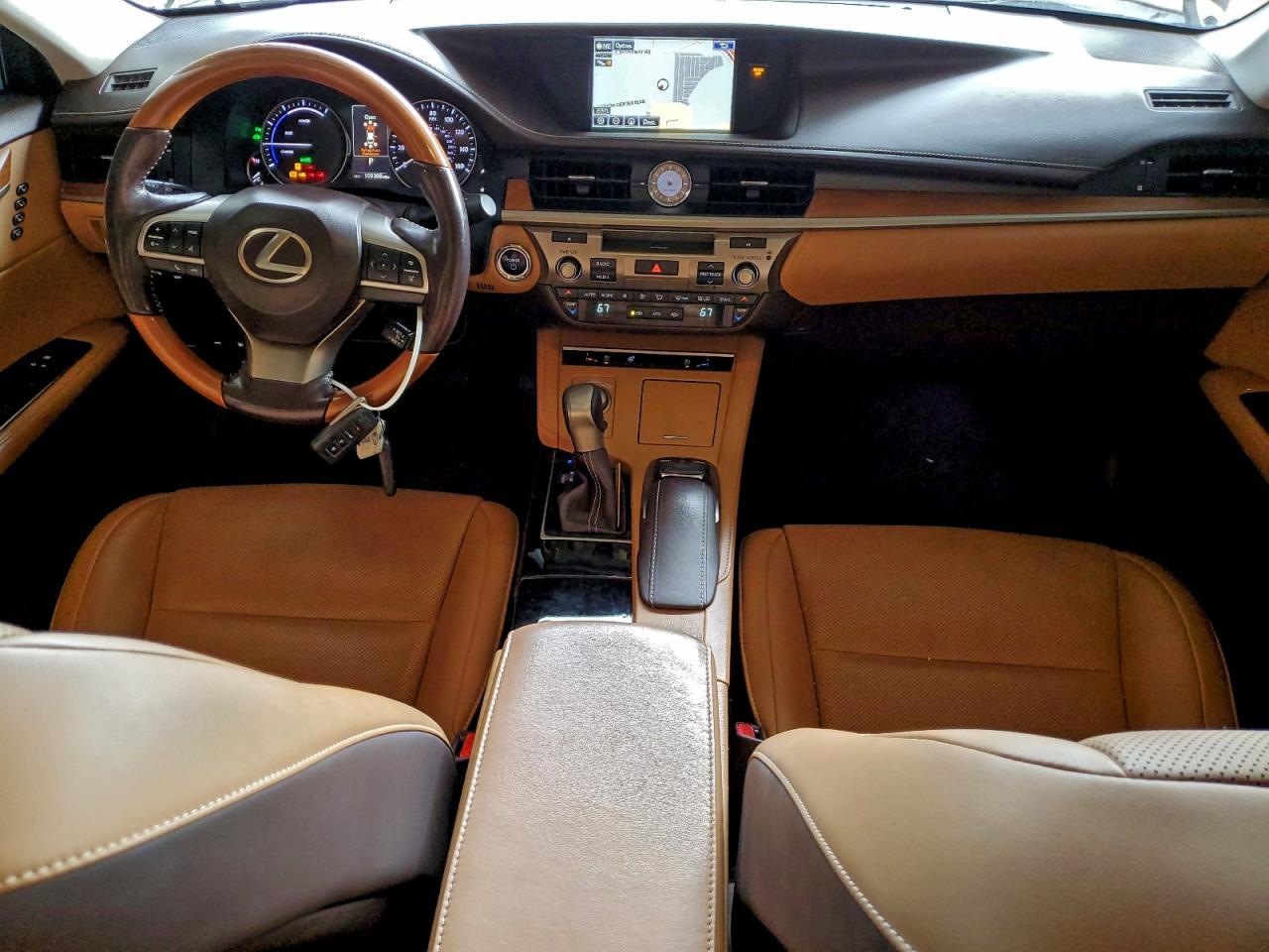 2016 LEXUS ES 300H
