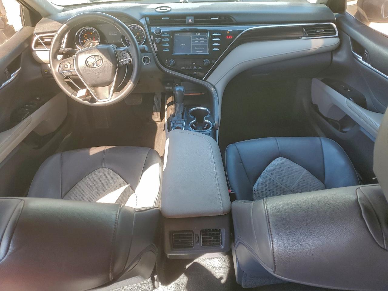 2018 TOYOTA CAMRY