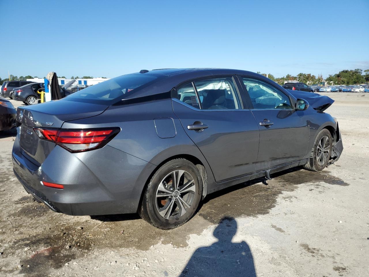 2022 NISSAN SENTRA
