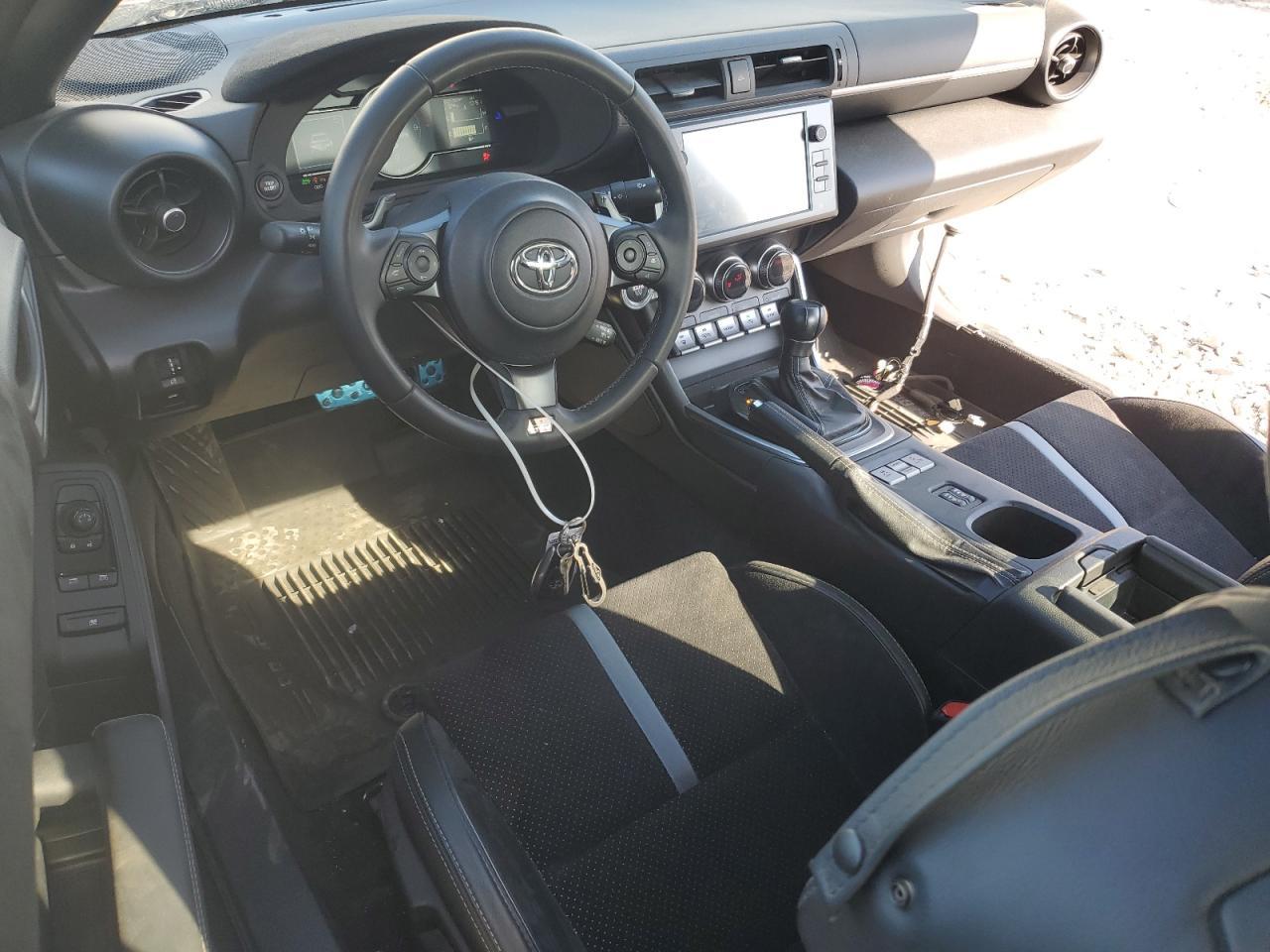 2025 TOYOTA GR 86