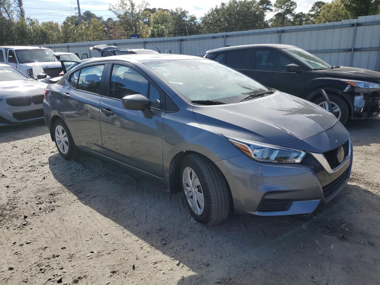 2021 NISSAN VERSA
