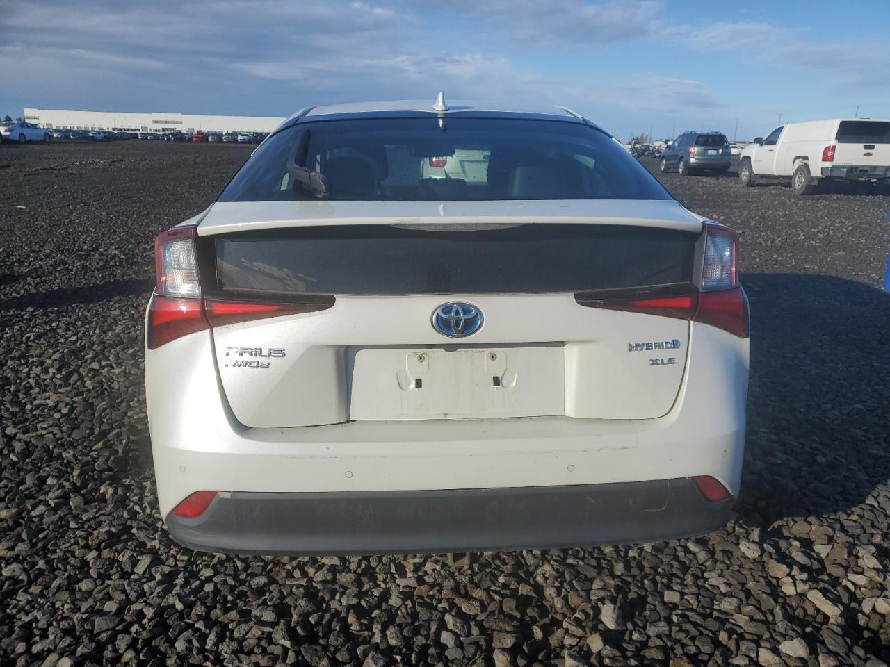 2019 TOYOTA PRIUS