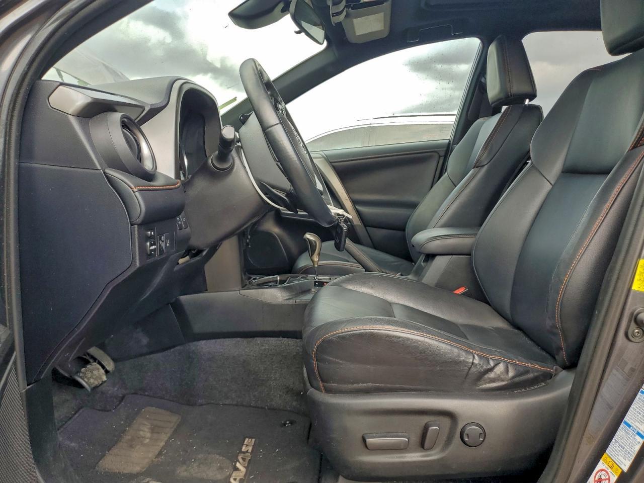 2016 TOYOTA RAV4
