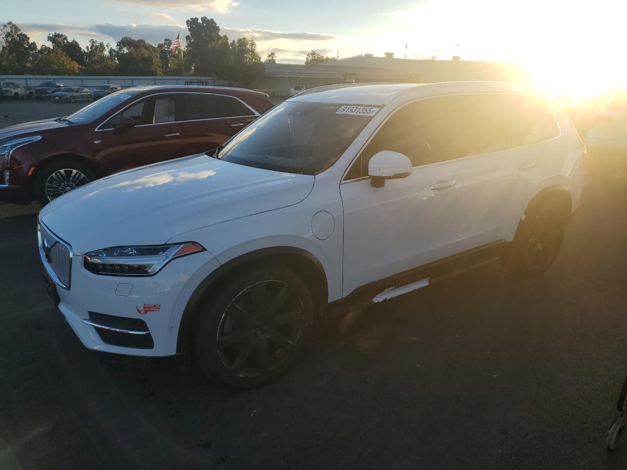 2017 VOLVO XC90