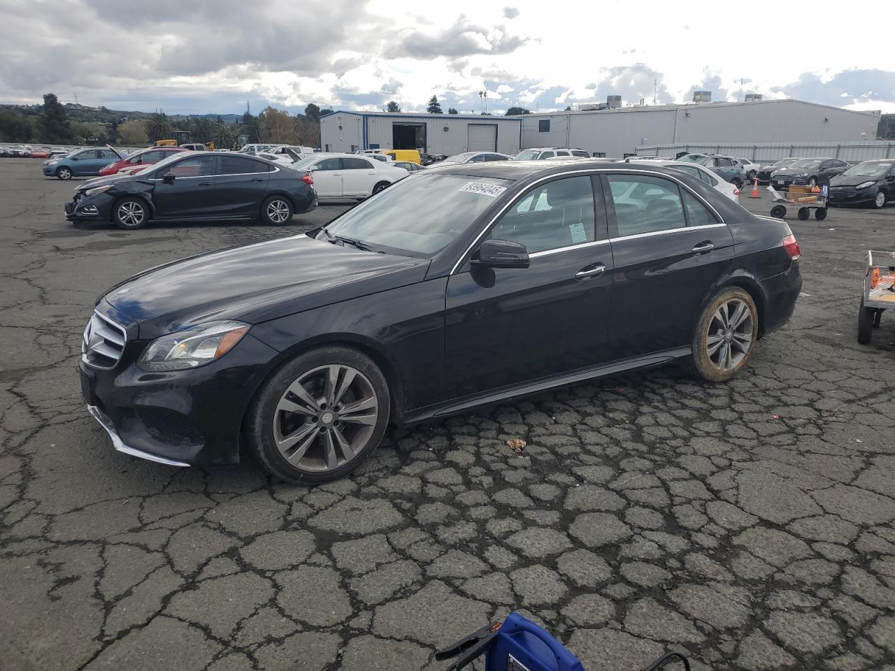 2016 MERCEDES-BENZ E-Class