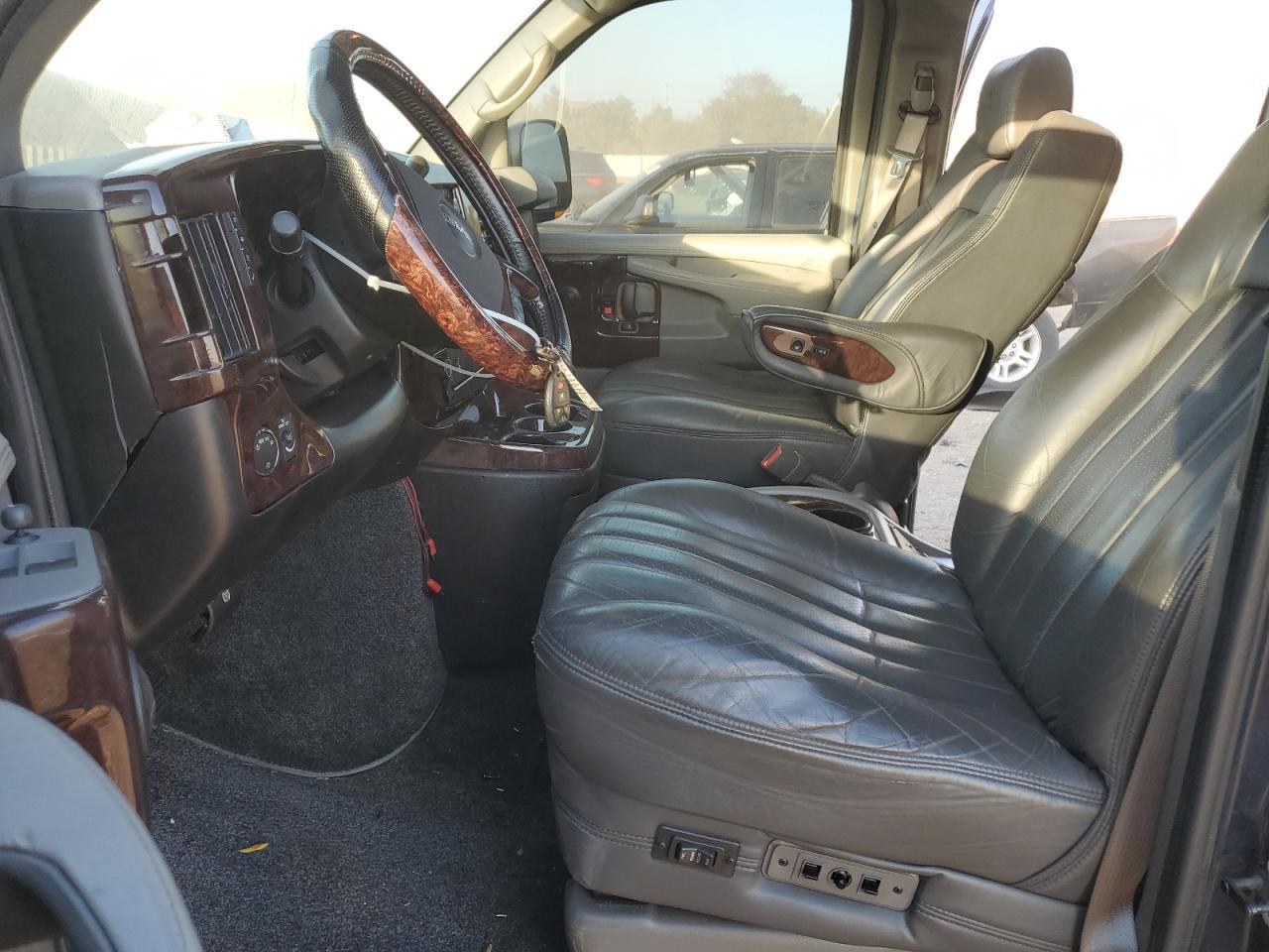 2012 GMC Savana
