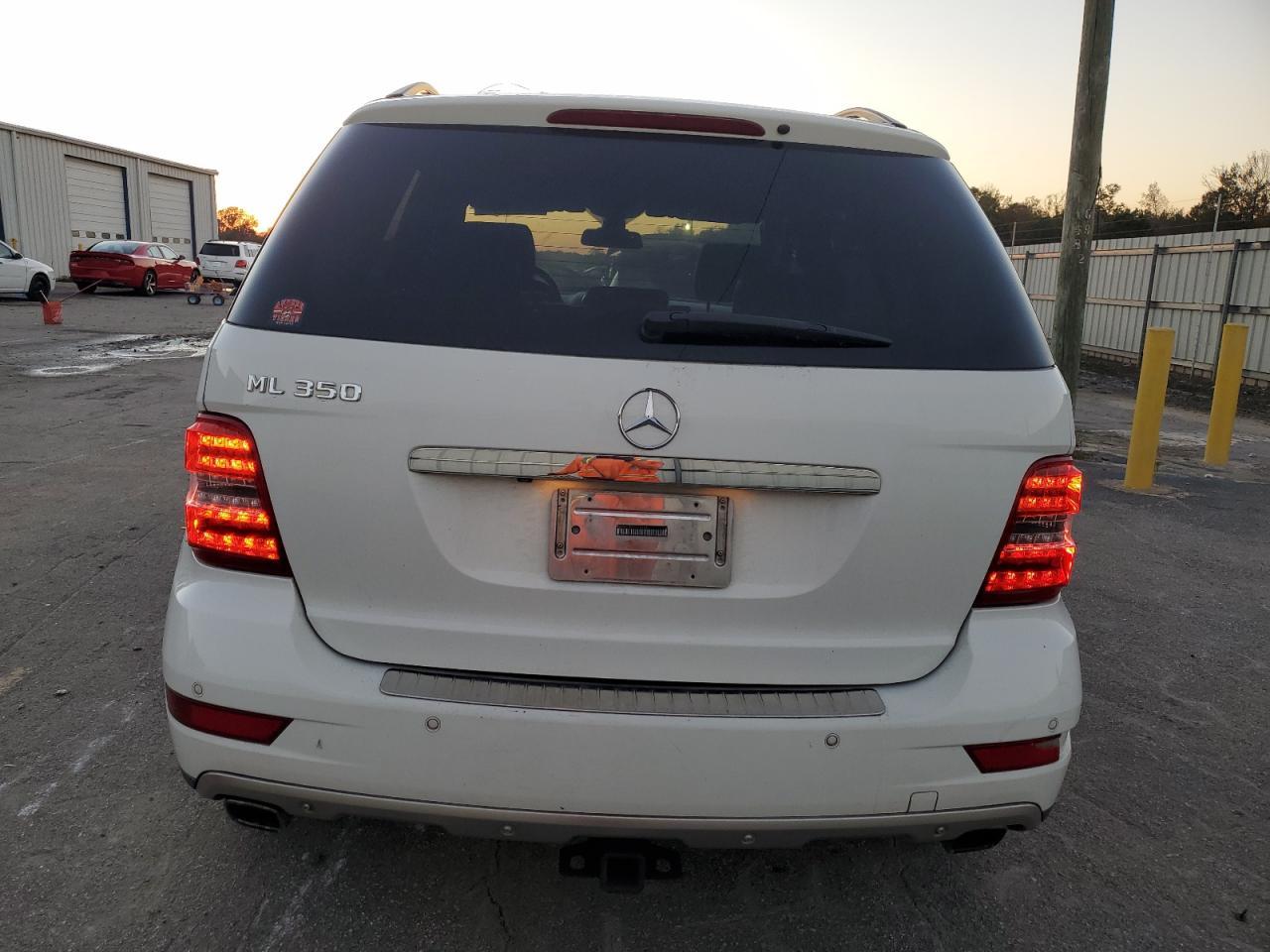 2011 MERCEDES-BENZ ML-Class