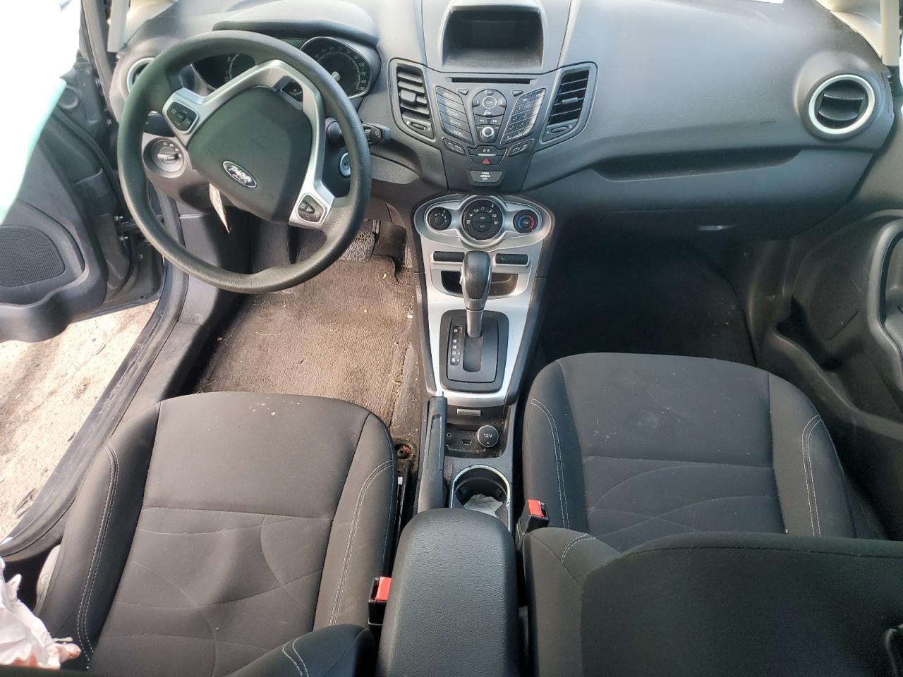 2017 FORD Fiesta