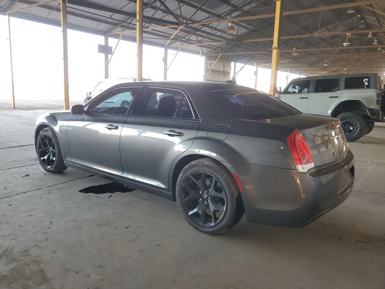 2019 CHRYSLER 300