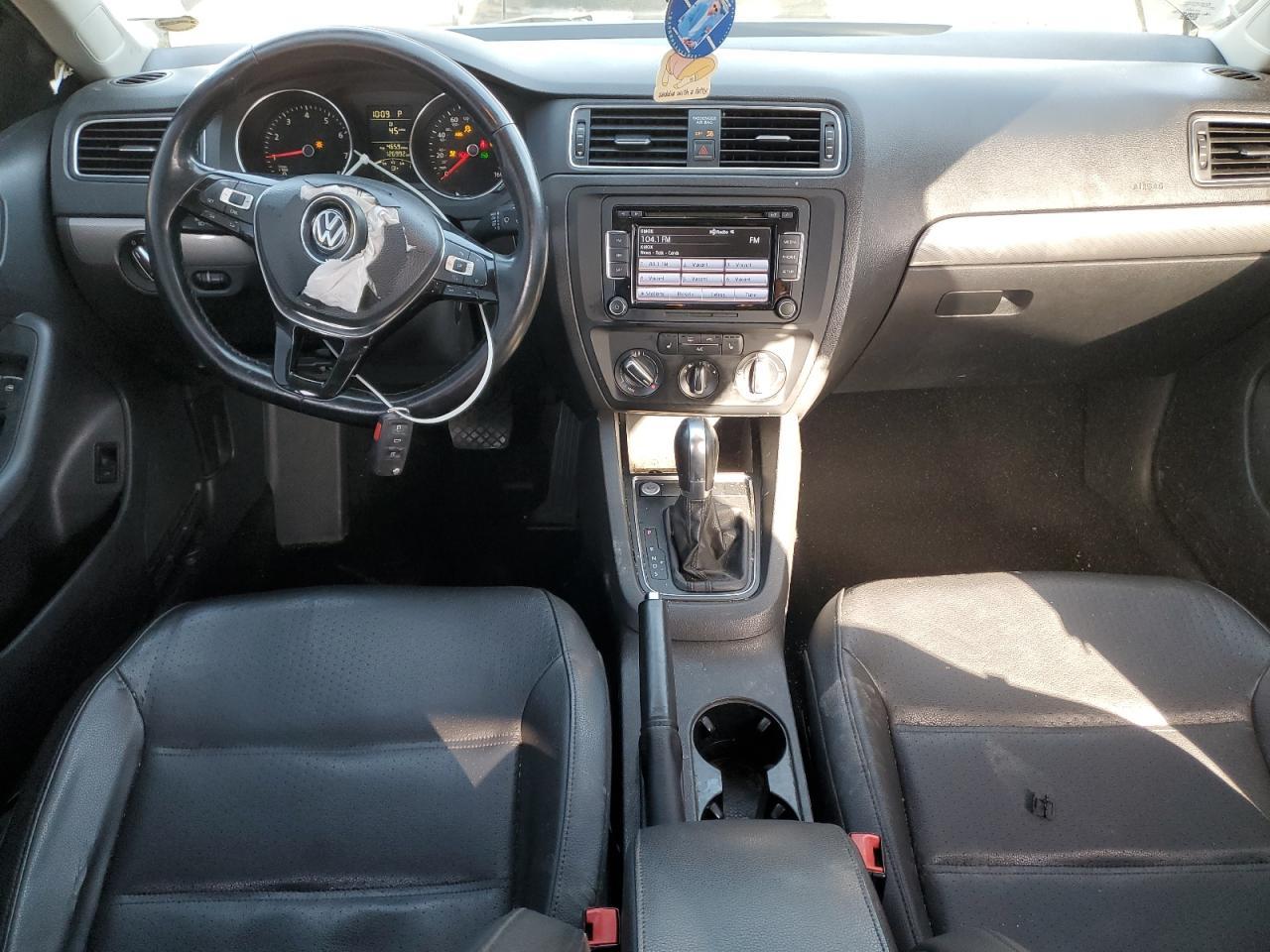 2015 VOLKSWAGEN JETTA