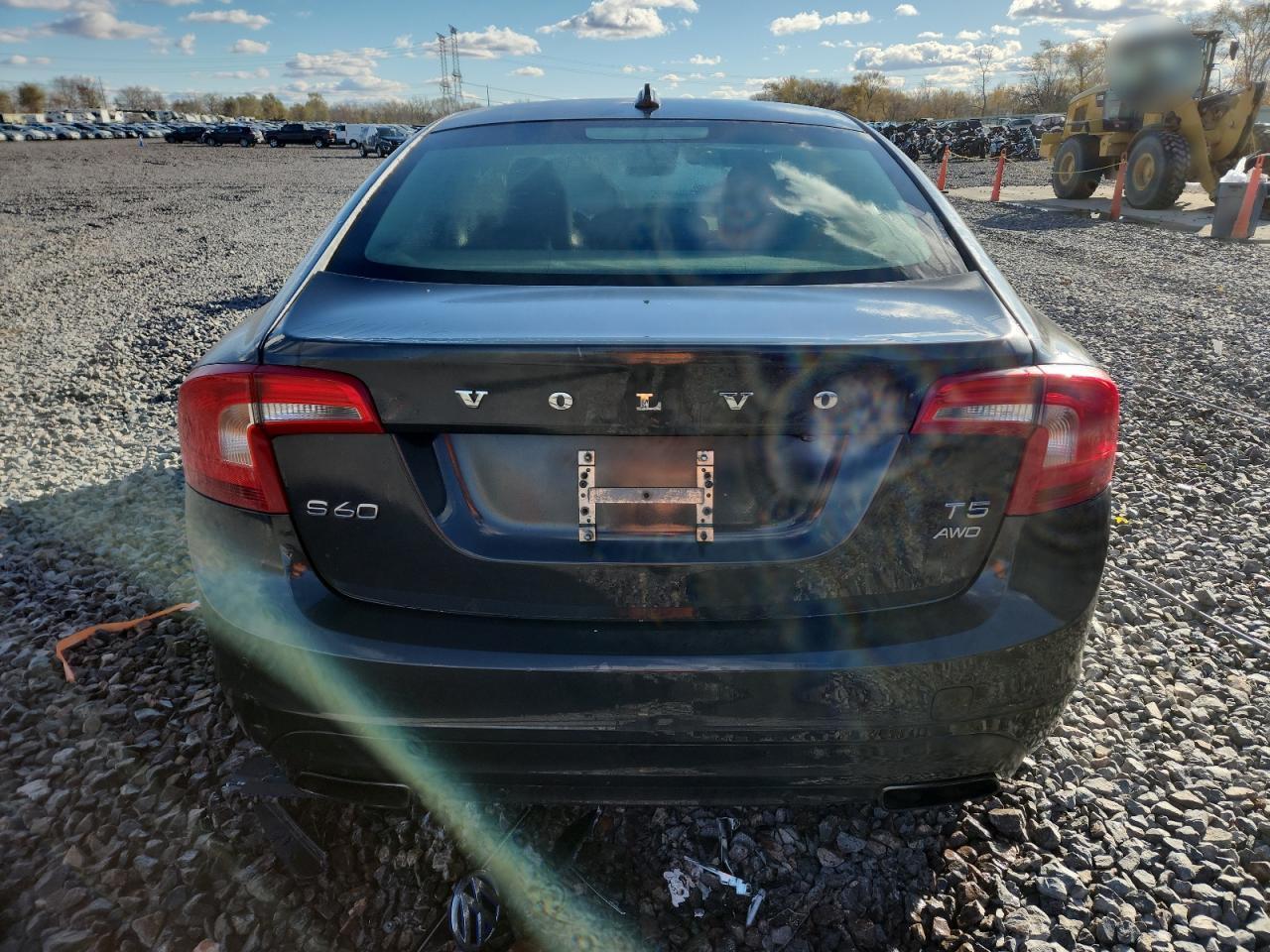 2015 VOLVO S60