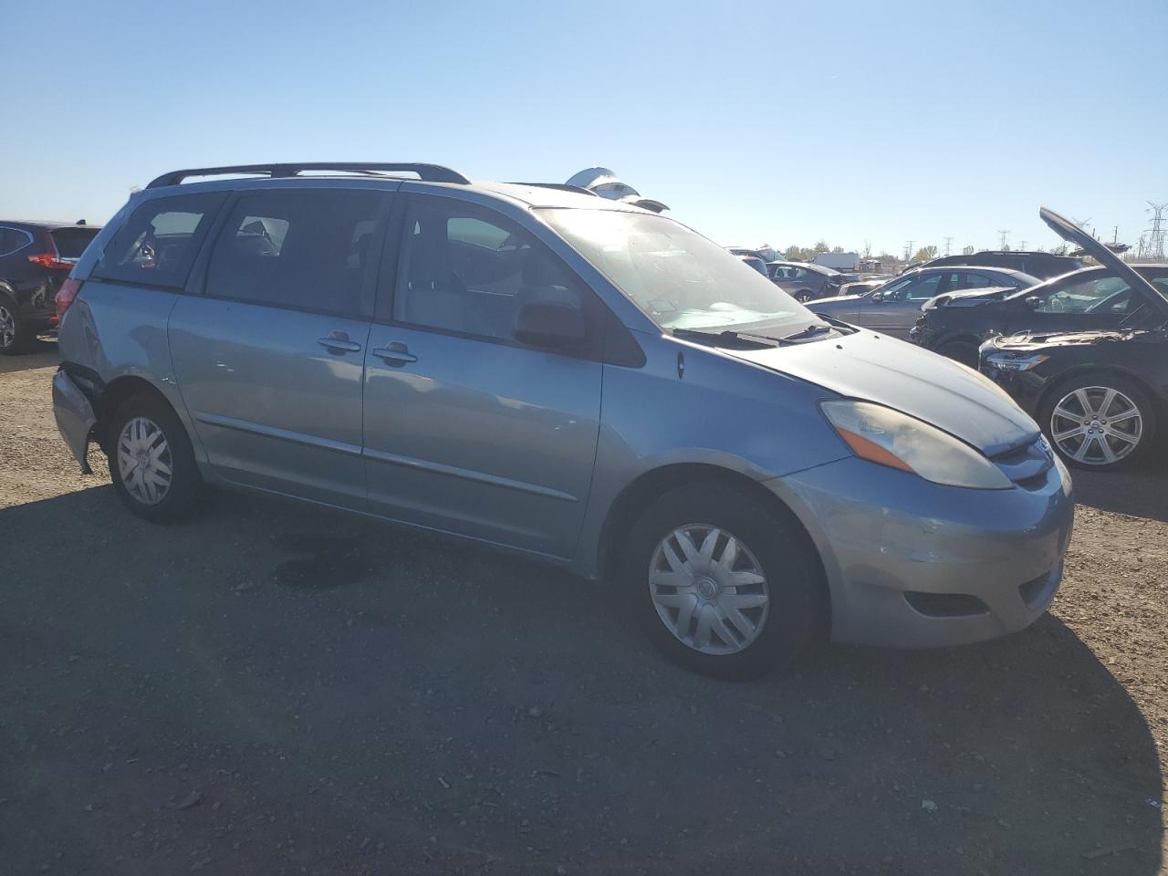 2009 TOYOTA SIENNA