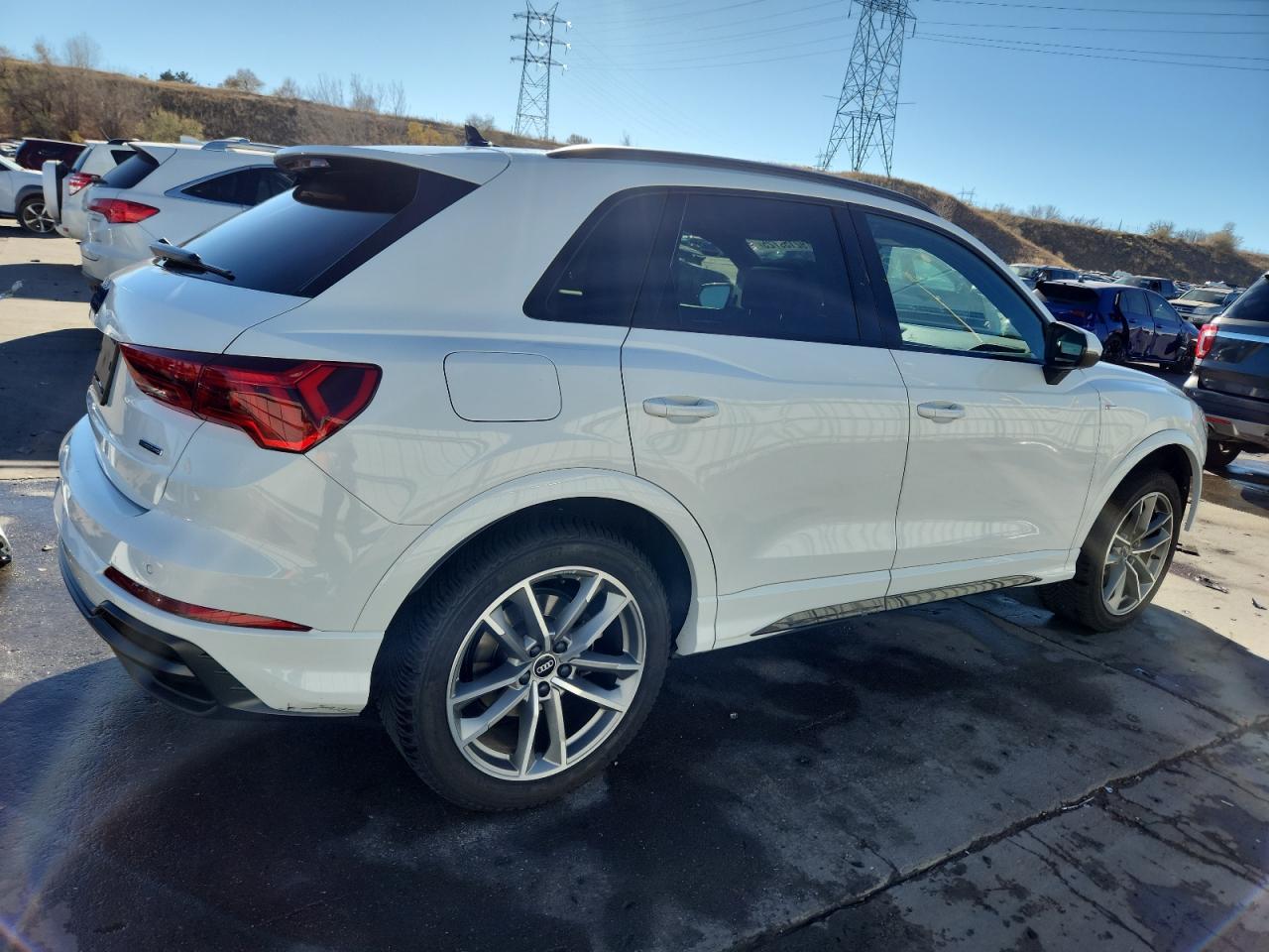 2022 AUDI Q3