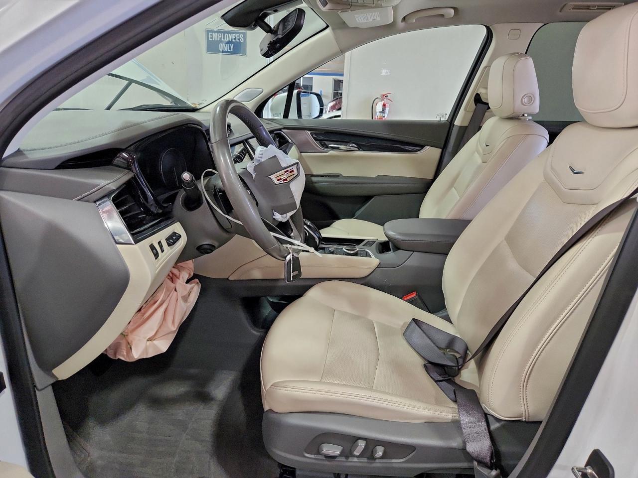 2022 CADILLAC XT6