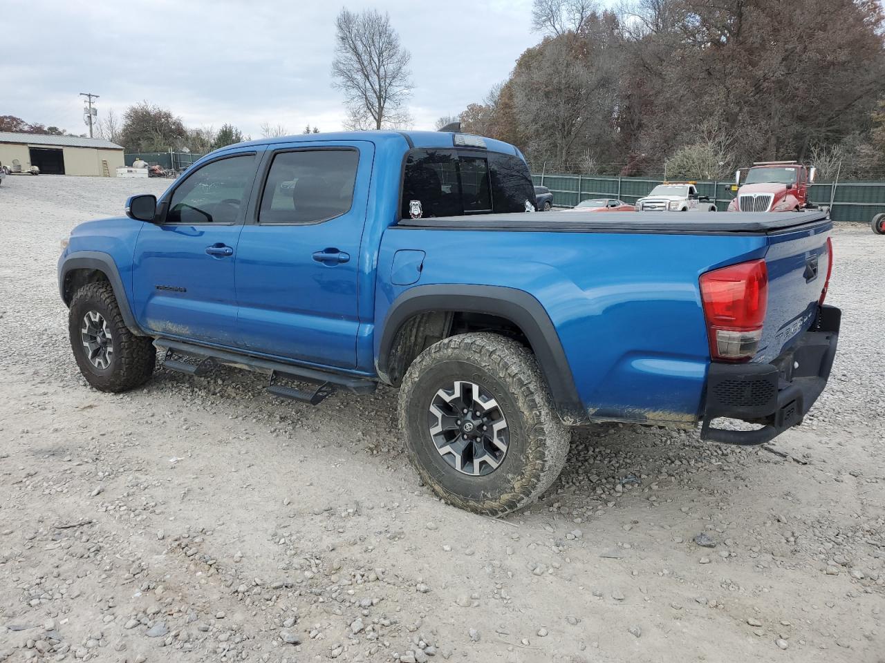 2017 TOYOTA TACOMA