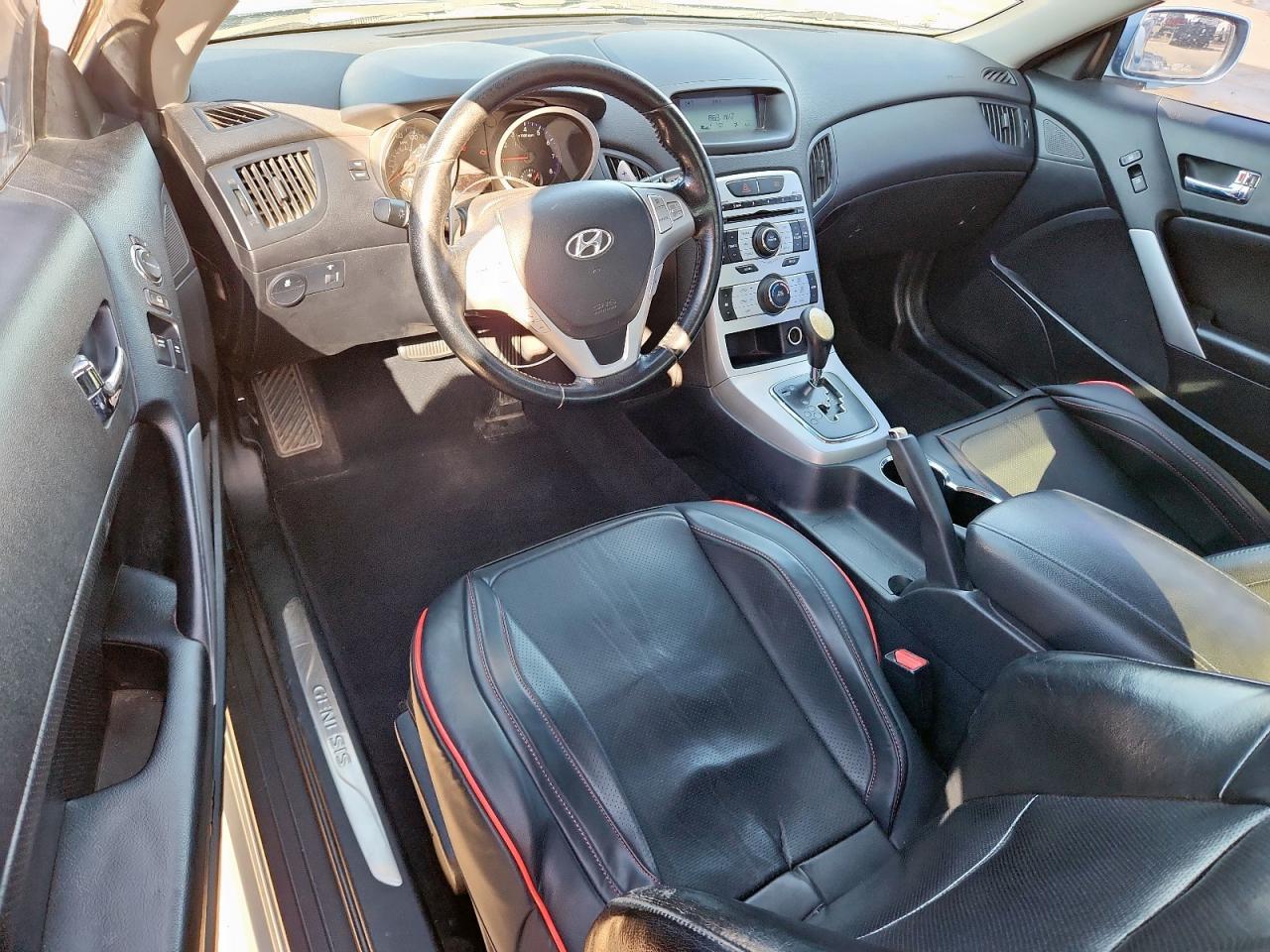 2010 HYUNDAI GENESIS