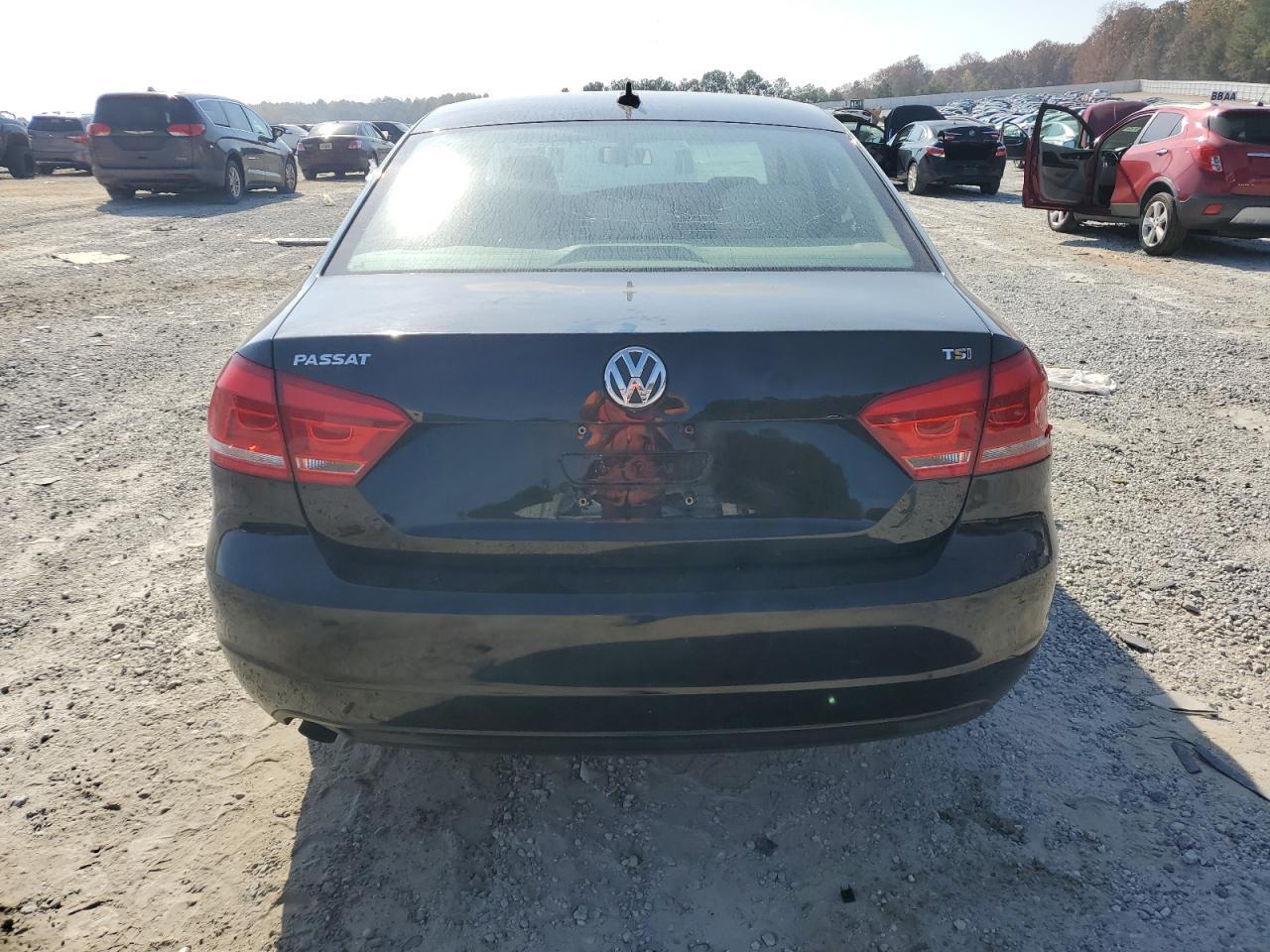 2015 VOLKSWAGEN Passat