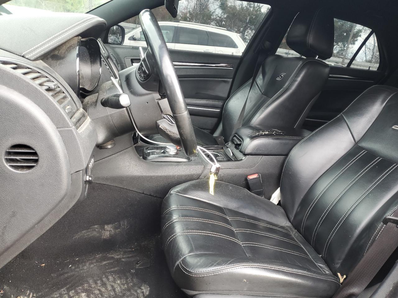 2019 CHRYSLER 300