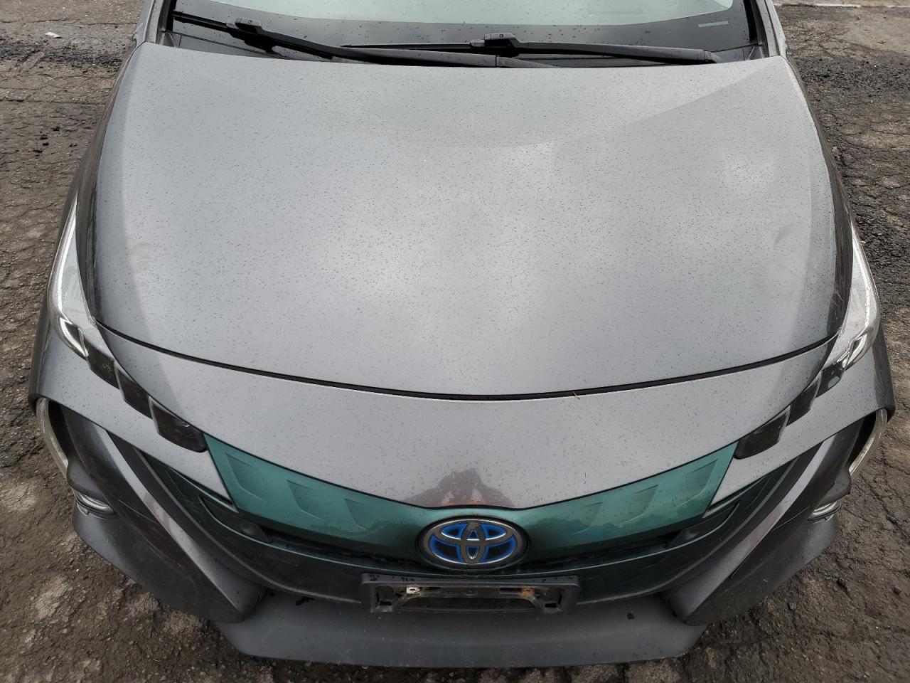 2017 TOYOTA Prius Prime