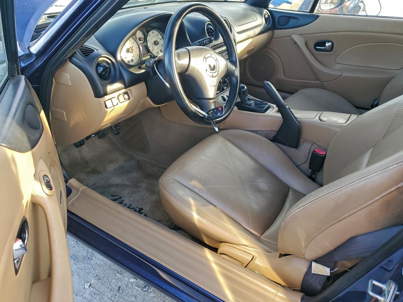 2002 MAZDA MX-5 Miata